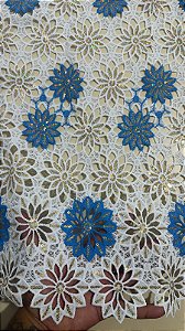 Africano Branco com Azul Bordado