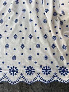Linho Branco com Azul Bordado