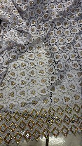 Africano Branco com Dourado Bordado Luxo