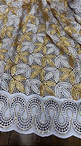 Africano Branco com Dourado Bordado Luxo