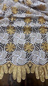 Africano Branco com Dourado Bordado Luxo