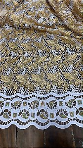 Africano Branco com Dourado Bordado Luxo