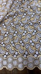 Africano Branco com Dourado Bordado Luxo