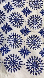 Lesse Branco com Azul Bordado