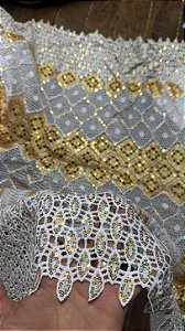 Africano Branco com Dourado Bordado Luxo