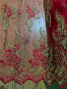 Tule Vermelho com Dourado Bordado
