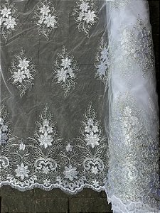 Tule Branco com Prata Bordado