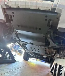 PEITO DE AÇO + PROTEÇÃO DE CÁRTER PAJERO FULL 2 PEÇAS