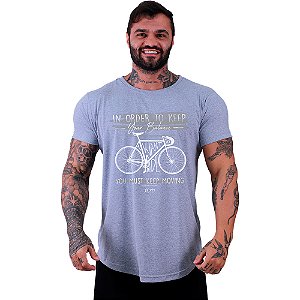 Camiseta Longline Masculina MXD Conceito MTB In Order To Keep Your Balance You Must Keep Moving