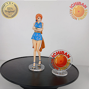 NAMI WANO KIMONO AZUL CLARO ONE PIECE DXF VOL.1 BANPRESTO 100% ORIGINAL SEM CAIXA, BASE PERSONALIZADA