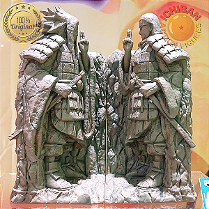 [PRÉ-VENDA OUTUBRO/25 - 50%] APARADOR DE LIVROS HASHIRAMA VS MADARA VALE DO FIM NARUTO BANPRESTO  100% ORIGINAL LACRADO