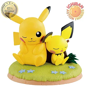 PIKACHU COM PICHU POKÉMON BANPRESTO 100% ORIGINAL SEM CAIXA