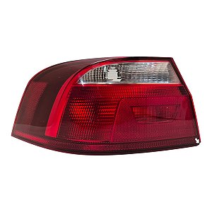 Lanterna Traseira Voyage G6 2013 A 2016 (Quina Quebrada) Esquerda Cristal Original