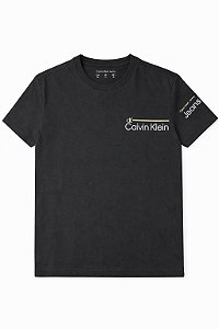 Camiseta Infantil Menino Calvin Klein Preta Manga Curta Logo Lateral