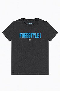CAMISETA INFANTIL MENINO CALVIN KLEIN MANGA CURTA PRETA FREESTYLE
