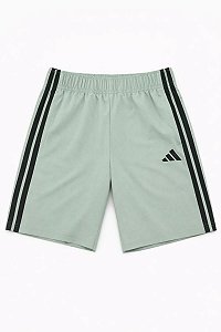 BERMUDA ADIDAS VERDE COM LOGO PRETA