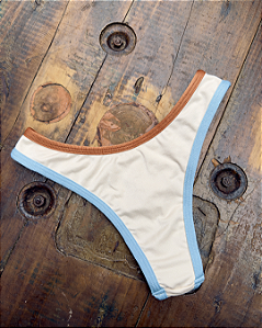 Calcinha Asa Delta Biquíni Leblon Off White