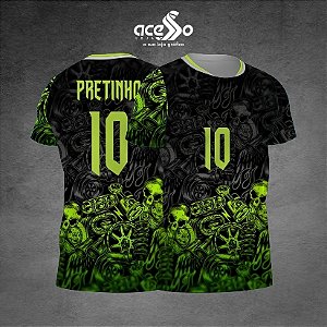 Template Camisa - Caveira e ferragens grunge 2025 - Vetor