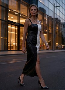 Vestido Taci Bicolor Tomara que Caia com Alça em Couro Sintético Premium