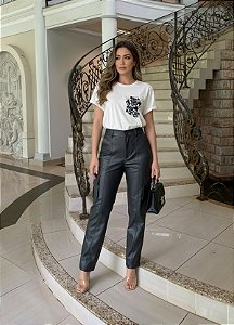 Calça Cargo Ane em Couro Sintético Premium