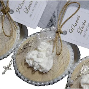 Lembrancinha de 80 anos imã sagra família.