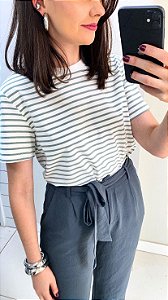 Camiseta de cotton verde acinzentada e branco listrada