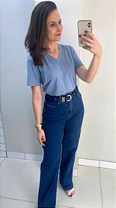 Camiseta de cotton azul claro manga curta e decote V