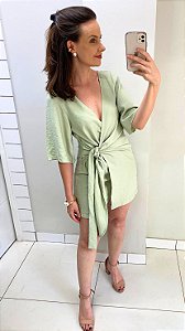 Macaquinho tipo kimono com amarração verde menta
