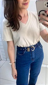 Camiseta de cotton bege manga curta e decote V