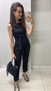 Macacão transpassado preto