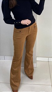 Calça Chamoui reta suede caramelo