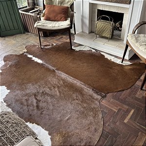 Tapete de couro de boi - Hereford Marrom c/ Branco 01