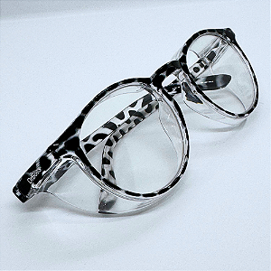 ÓCULOS  ARMAÇÃO OVAL LEOPARDO PRETO