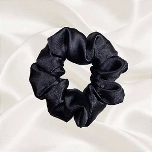 Elastico para cabelo Scrunchie Xuxinha de cetim cor preta