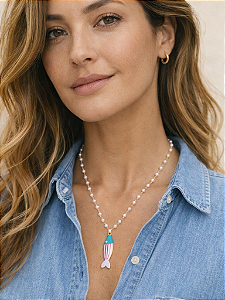 Colar Pérolas pingente Peixinho