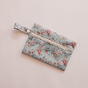 Sacola impermeável para protetores ou absorventes – Flores