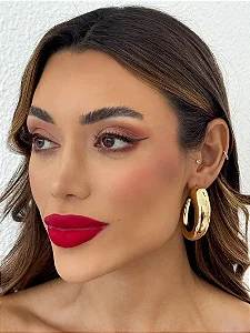 Brinco Folheado Curvada Dourado