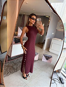 Vestido Longo Botoes Uva