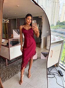 Vestido Assimétrico Cetim Jack Burgundy