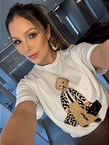 Camiseta Bordada Urso Bolsa