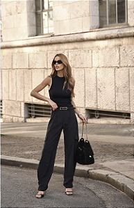 Calça Cargo Detalhe Botão Louise Preto