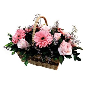 CESTA BEBÊ DE ROSAS COM GÉRBERAS ROSAS