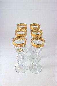 Taças Italianas  de licor haste lapidada e Borda em ouro