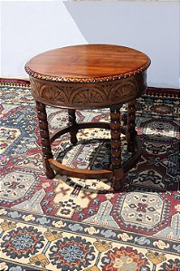 Mesa Manuelino Português 1930/40 em imbuia maciça entalhada