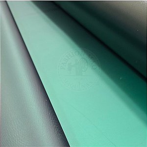 Plástico Translúcido Fosco 0.40 Verde (Sarja PVC) para Bolsas e Necessaires (0,50 x 1,40m)