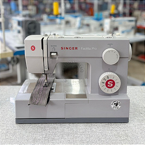 Máquina de Costura Doméstica Singer Facilita Pró 4411 [USADA]