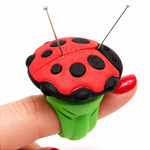 Anel Porta Alfinete de Joaninha