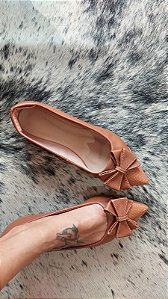 SAPATILHA FLAVIA CARAMELO