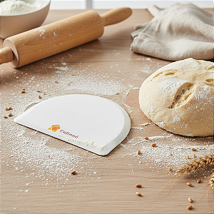 Espátula Plástica Meia Lua Branca Pão Duro Culinná