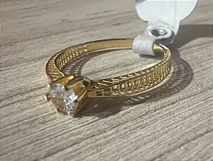 Anel solitário de ouro 18k e zircônia